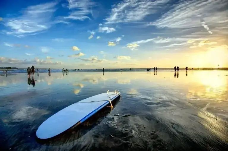 How to Plan Surfing Camp on a Budget: Low-Cost Itinerary Strategy Guide
