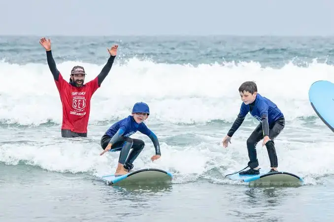 Luxury Surf School USA: High-End Coastal Coaching Analysis