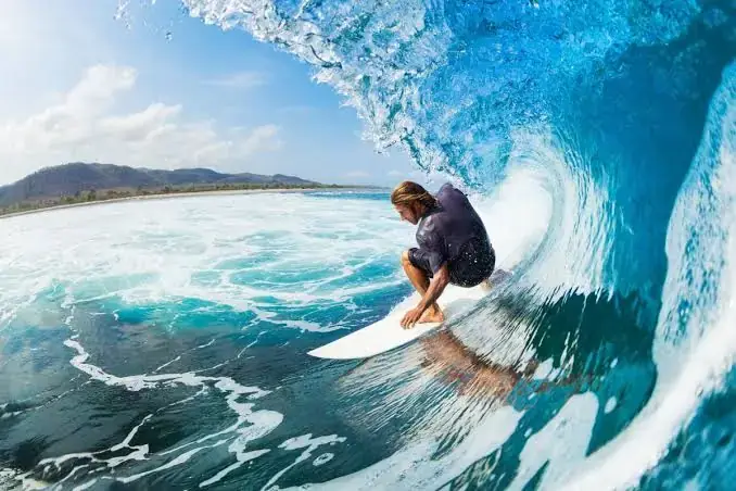 Surf Culture Destinations USA: Historical Eras, Regional Hubs & Coastal Heritage